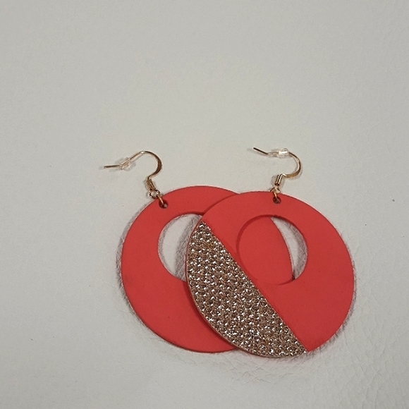 Round Hoop/ Statement Earrings/ Shimmer Detail/ Lightweight/ Dangle Earrings - Picture 8 of 9